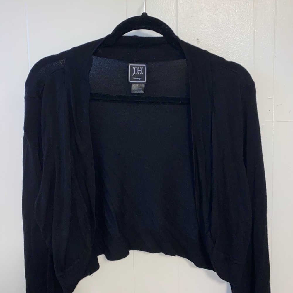 Black Cardigan Sweater with Open Front Design